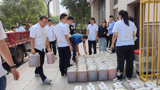 消費(fèi)幫扶解難題  用愛(ài)溫暖農(nóng)人心：招標(biāo)咨詢集團(tuán)籌資采購(gòu)幫扶村農(nóng)副產(chǎn)品